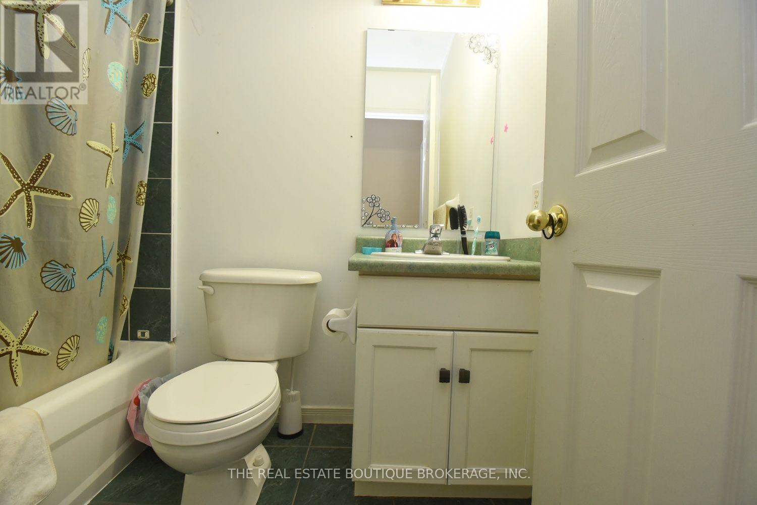 509 Southridge Drive, Hamilton, ON - Indoor Photo Showing Bathroom