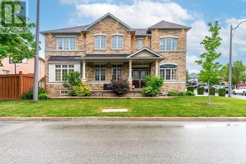 9 PERIDOT ROAD  Brampton, ON L6P 0Z6