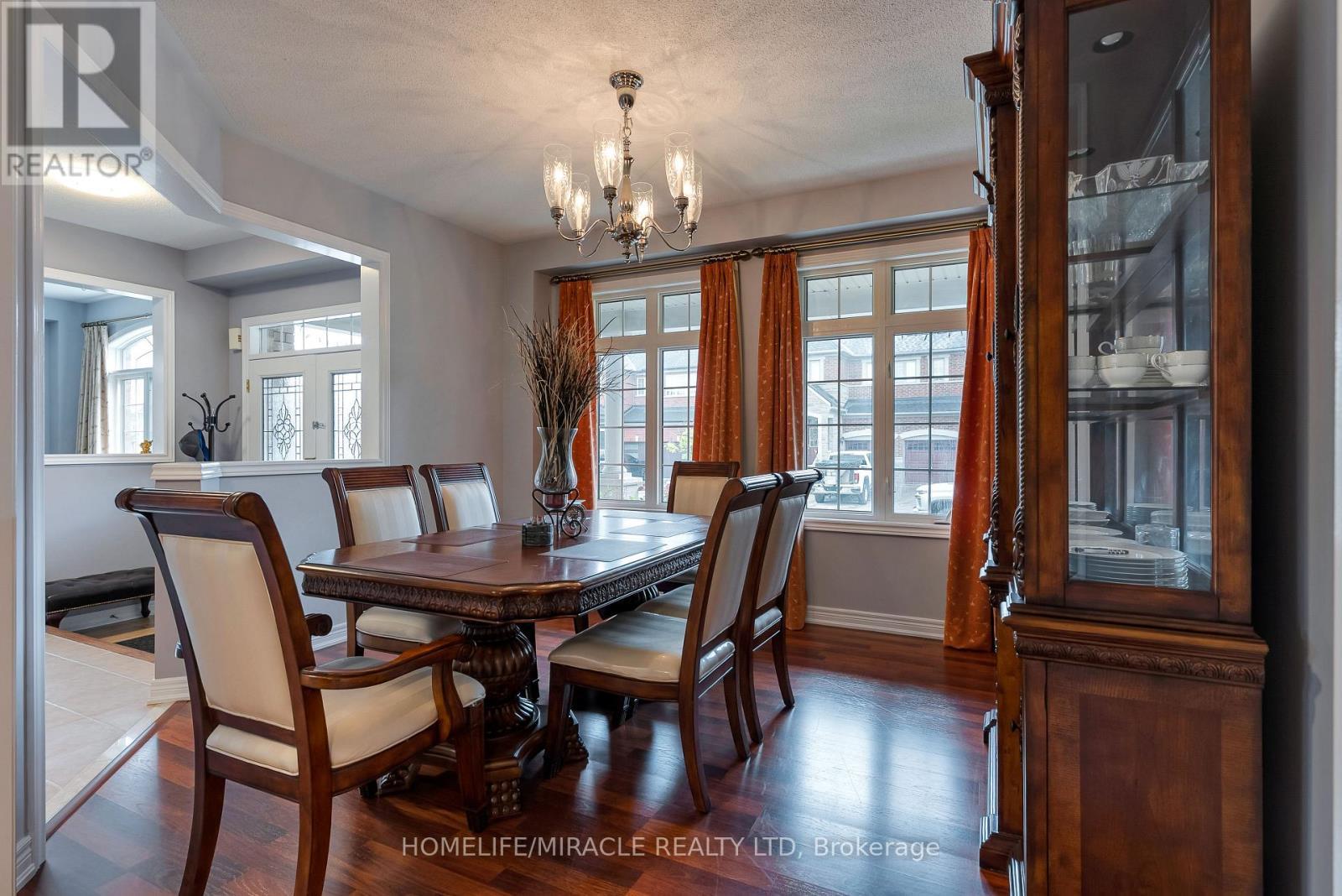 9 Peridot Road, Brampton, ON - Indoor Photo Showing Dining Room