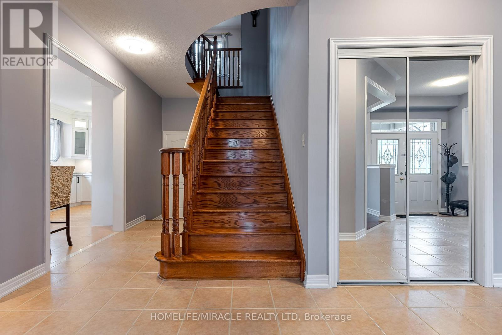 9 Peridot Road, Brampton, ON - Indoor Photo Showing Other Room