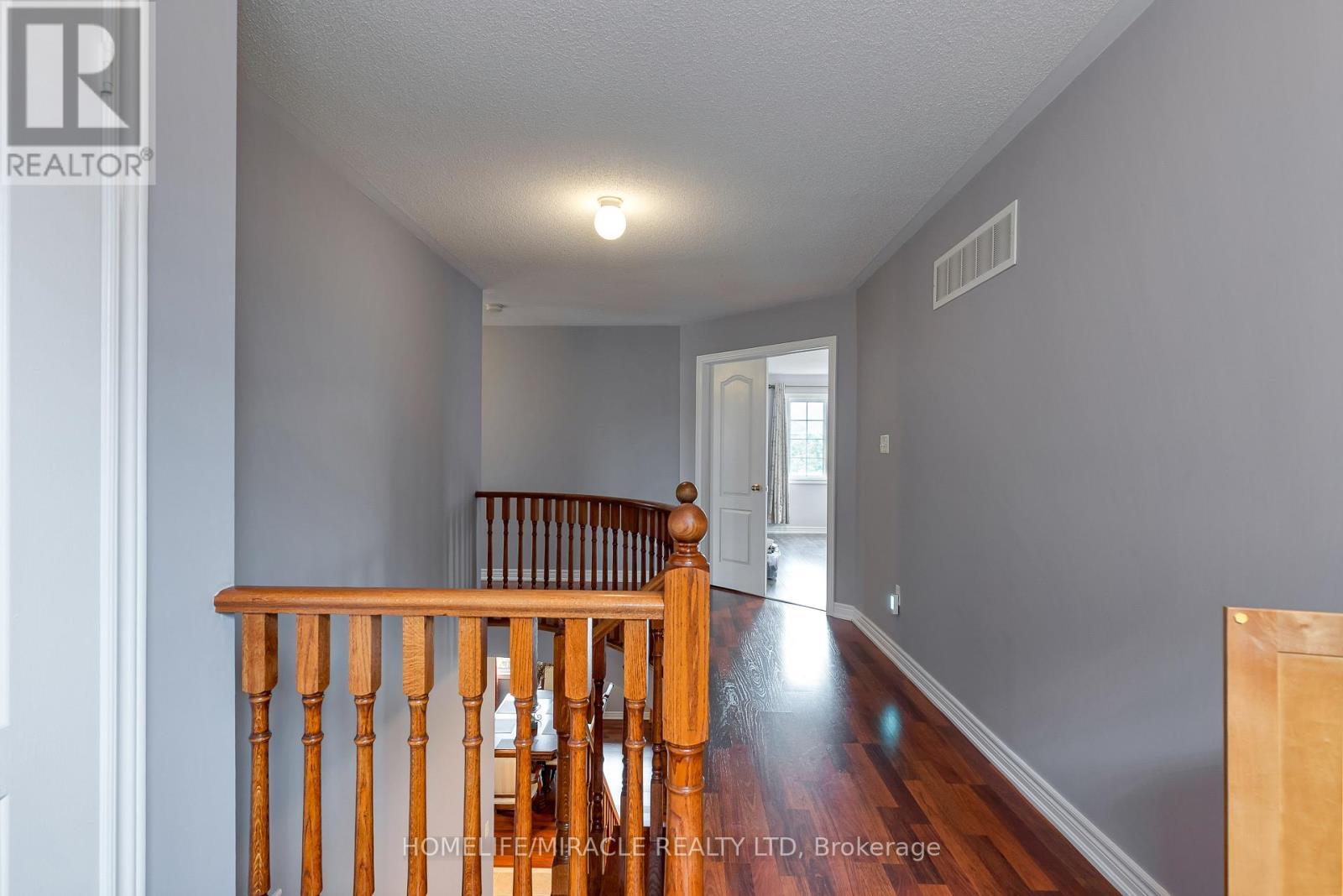 9 Peridot Road, Brampton, ON - Indoor Photo Showing Other Room