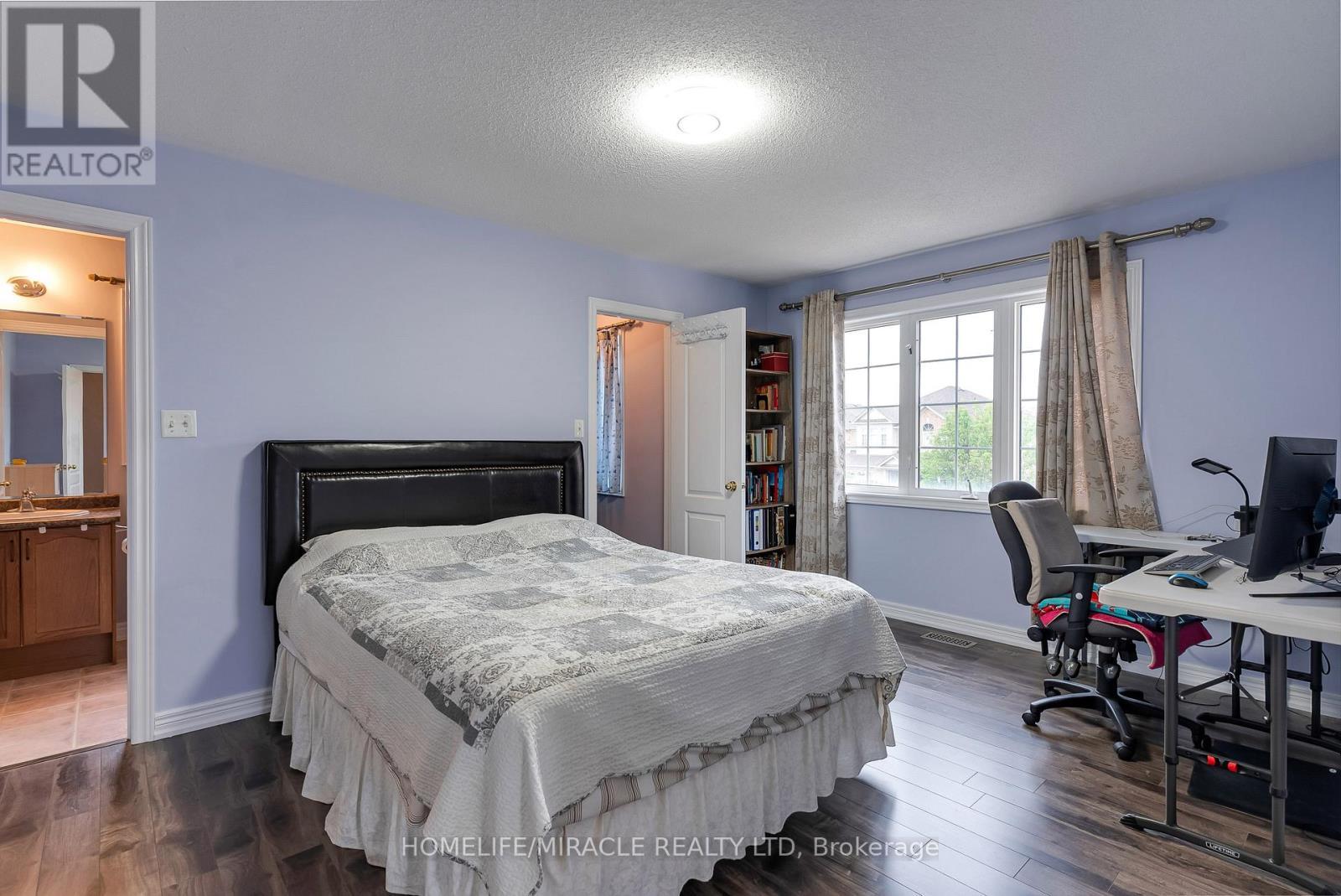 9 Peridot Road, Brampton, ON - Indoor Photo Showing Bedroom