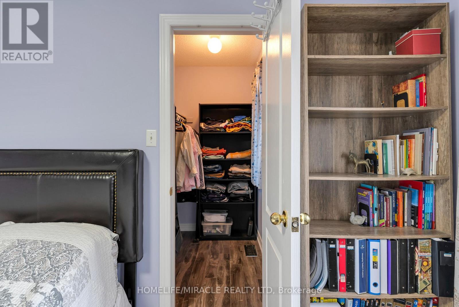 9 Peridot Road, Brampton, ON - Indoor Photo Showing Other Room