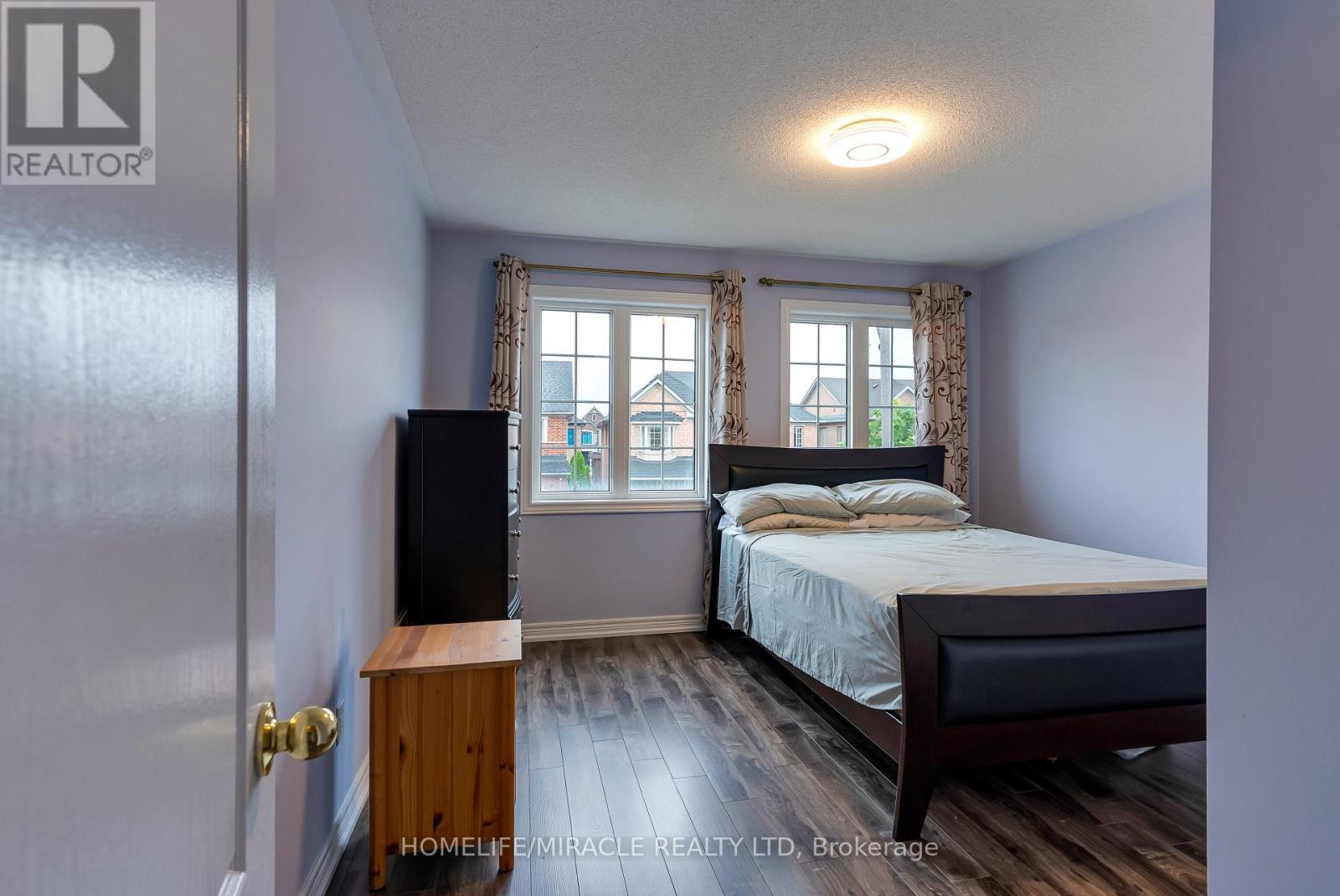 9 Peridot Road, Brampton, ON - Indoor Photo Showing Bedroom