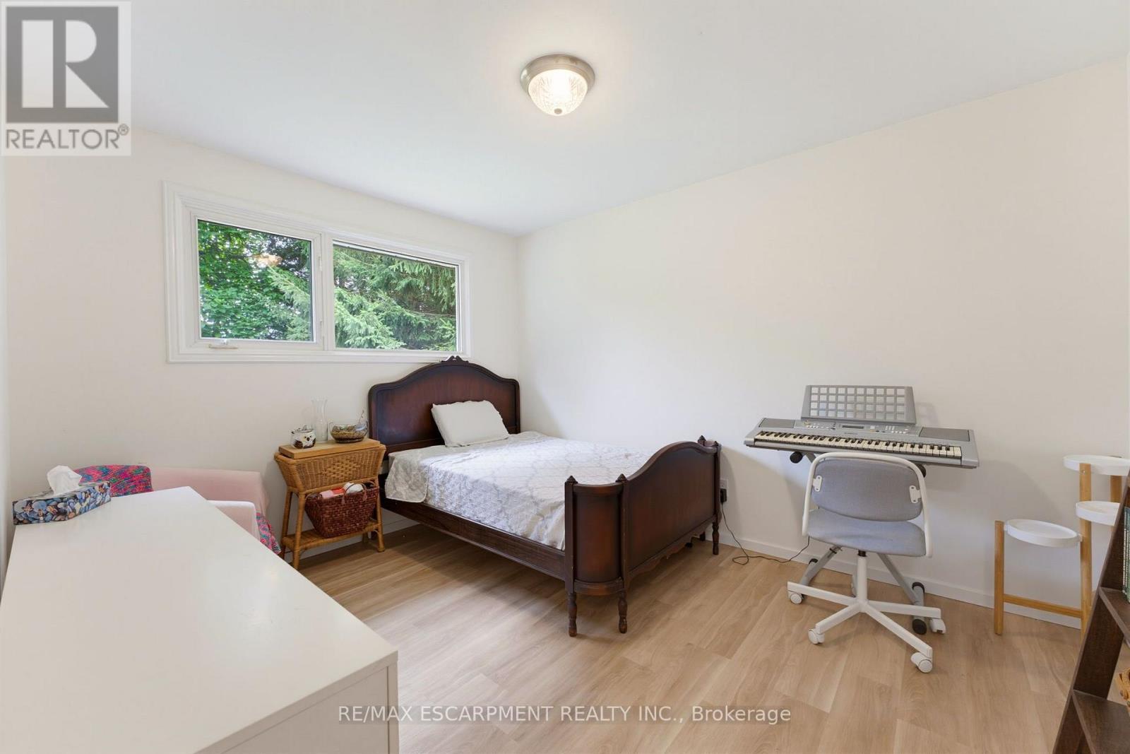 200 Lynden Road, Hamilton, ON - Indoor Photo Showing Bedroom