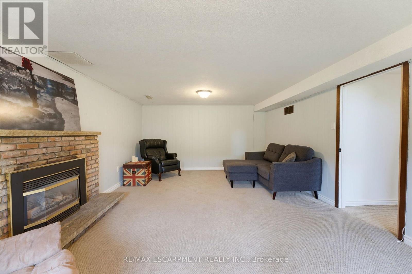 200 Lynden Road, Hamilton, ON - Indoor Photo Showing Living Room With Fireplace