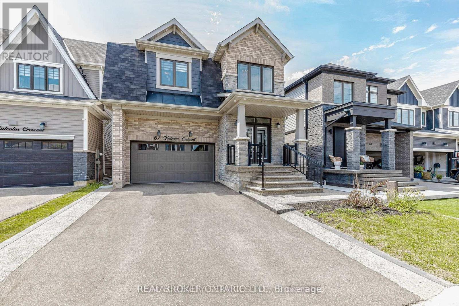 67 Malcolm Crescent, Haldimand, ON - Outdoor With Facade