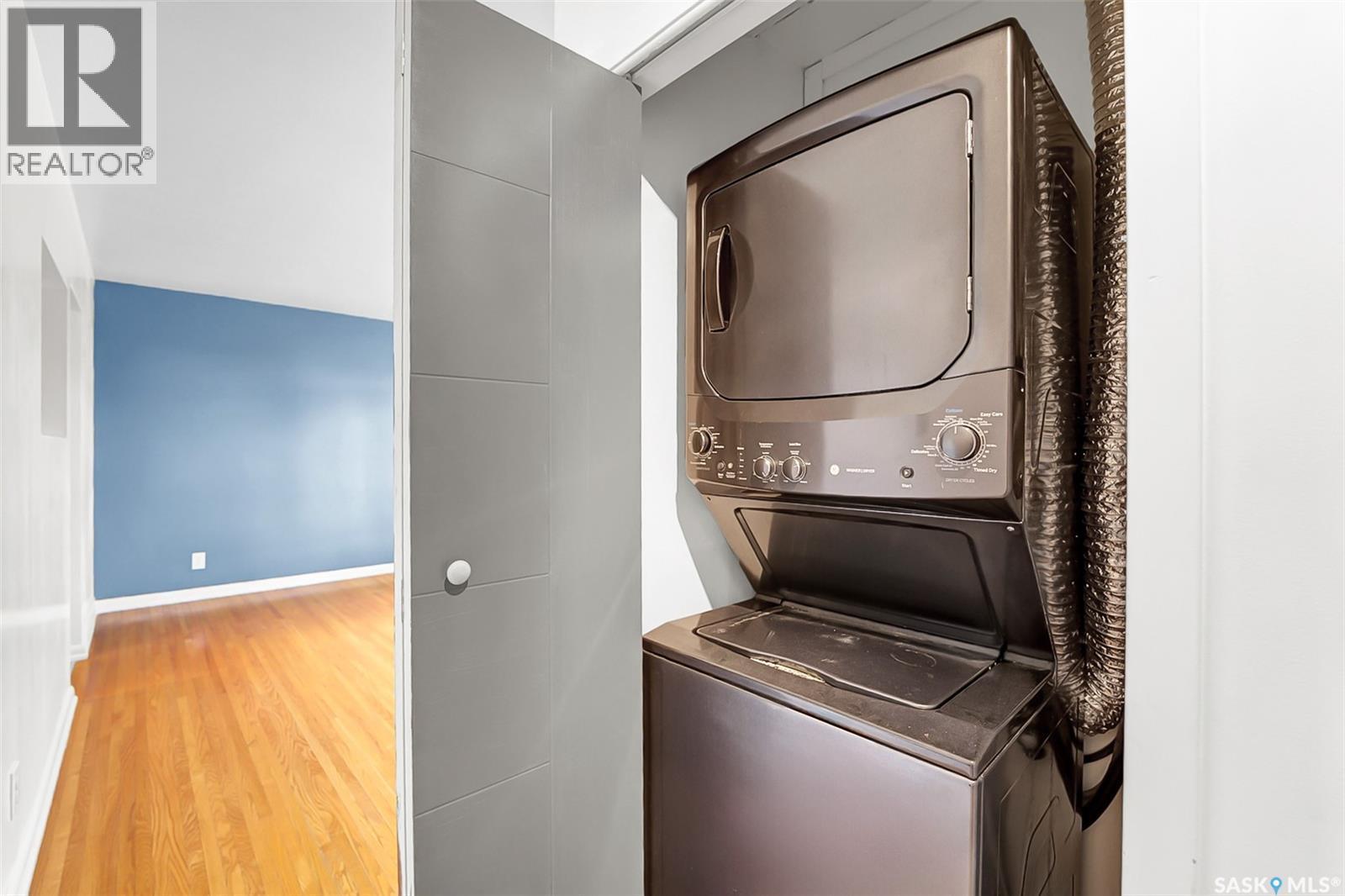 826 W Avenue N, Saskatoon, SK - Indoor Photo Showing Laundry Room