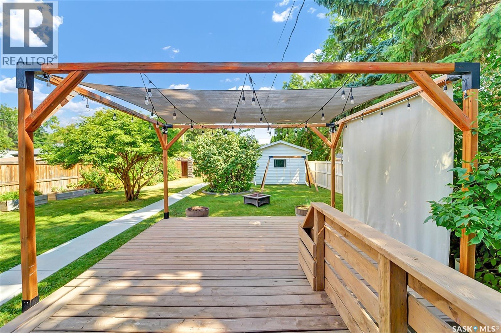 826 W Avenue N, Saskatoon, SK - Outdoor With Deck Patio Veranda