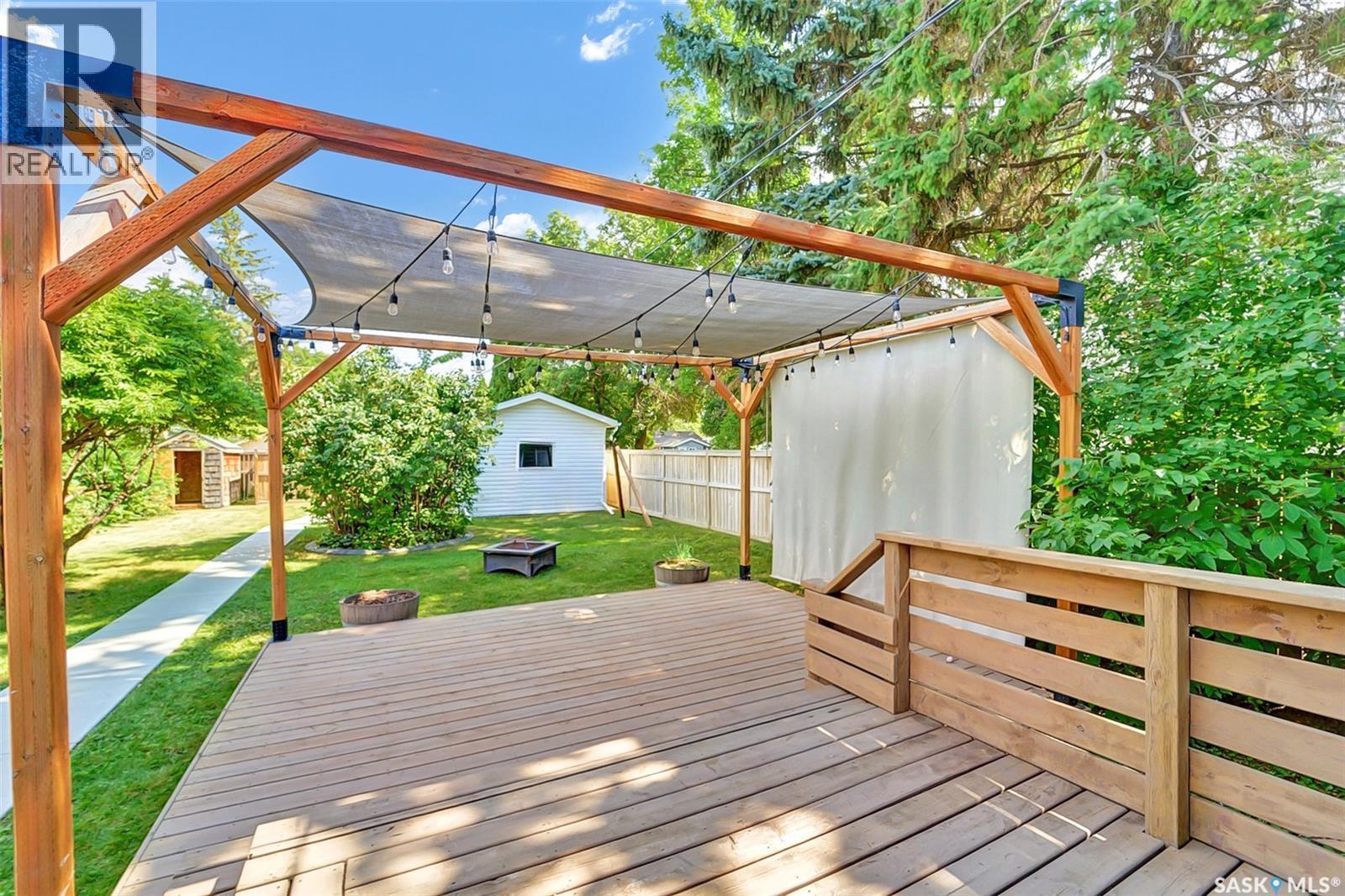 826 W Avenue N, Saskatoon, SK - Outdoor With Deck Patio Veranda