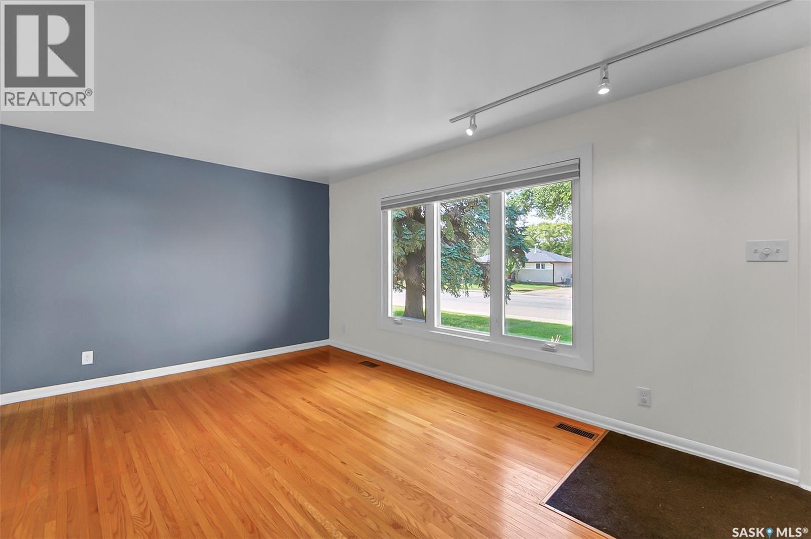 826 W Avenue N, Saskatoon, SK - Indoor Photo Showing Other Room