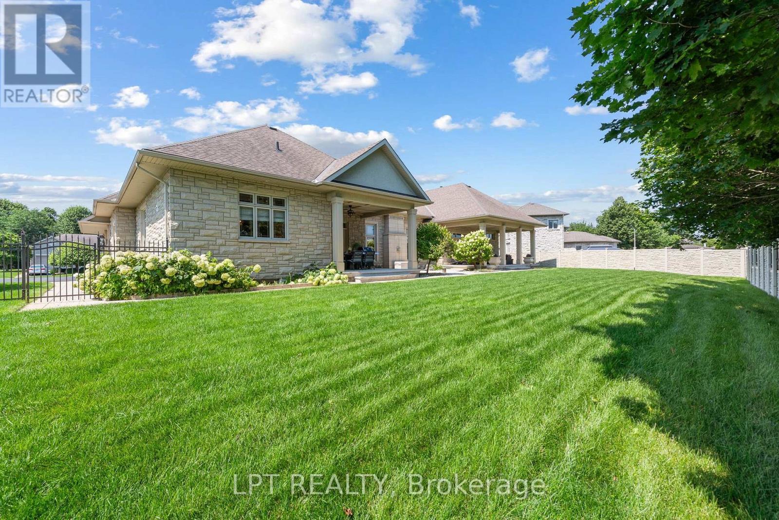 431 Lockmaster Crescent, Ottawa, ON - Outdoor