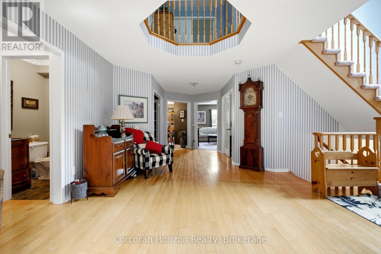 131 Huntingwood Avenue, Hamilton (Dundas), ON - Indoor Photo Showing Other Room