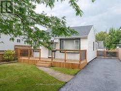 406 DIEPPE STREET Welland (Lincoln/Crowland), ON L3B 4V4