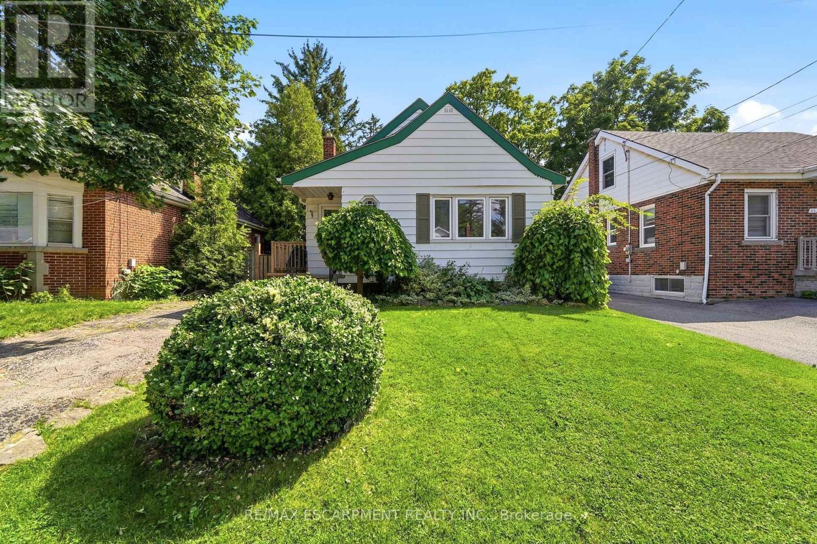 61 Glenmount Avenue, Hamilton, ON - Outdoor