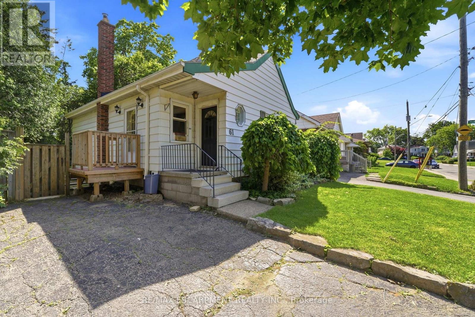61 Glenmount Avenue, Hamilton, ON - Outdoor