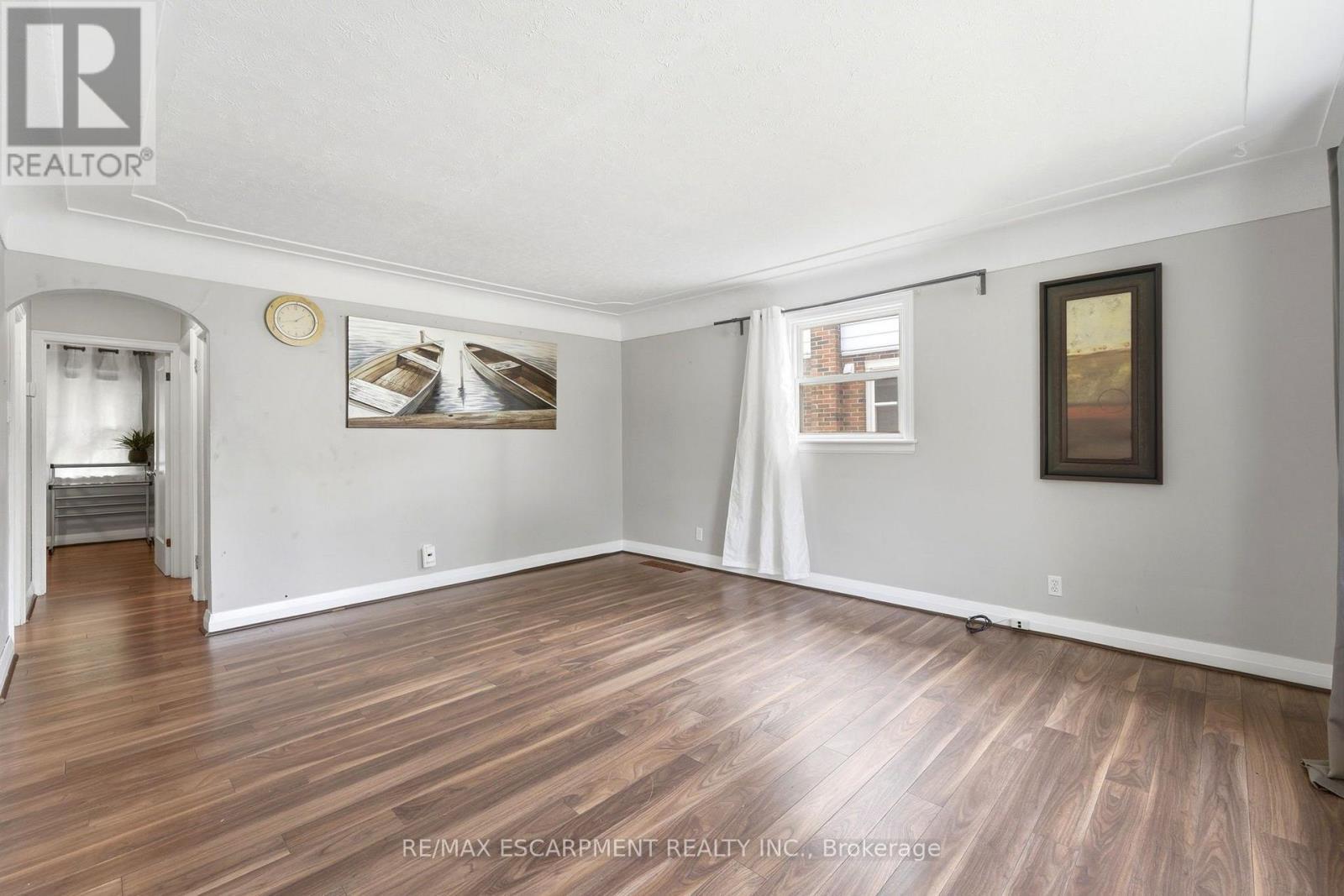 61 Glenmount Avenue, Hamilton, ON - Indoor Photo Showing Other Room