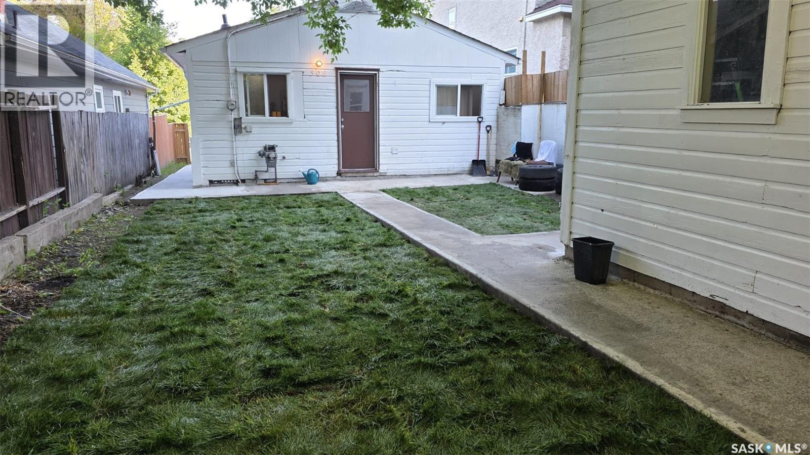 308 26Th Street, Saskatoon, SK - Outdoor With Exterior