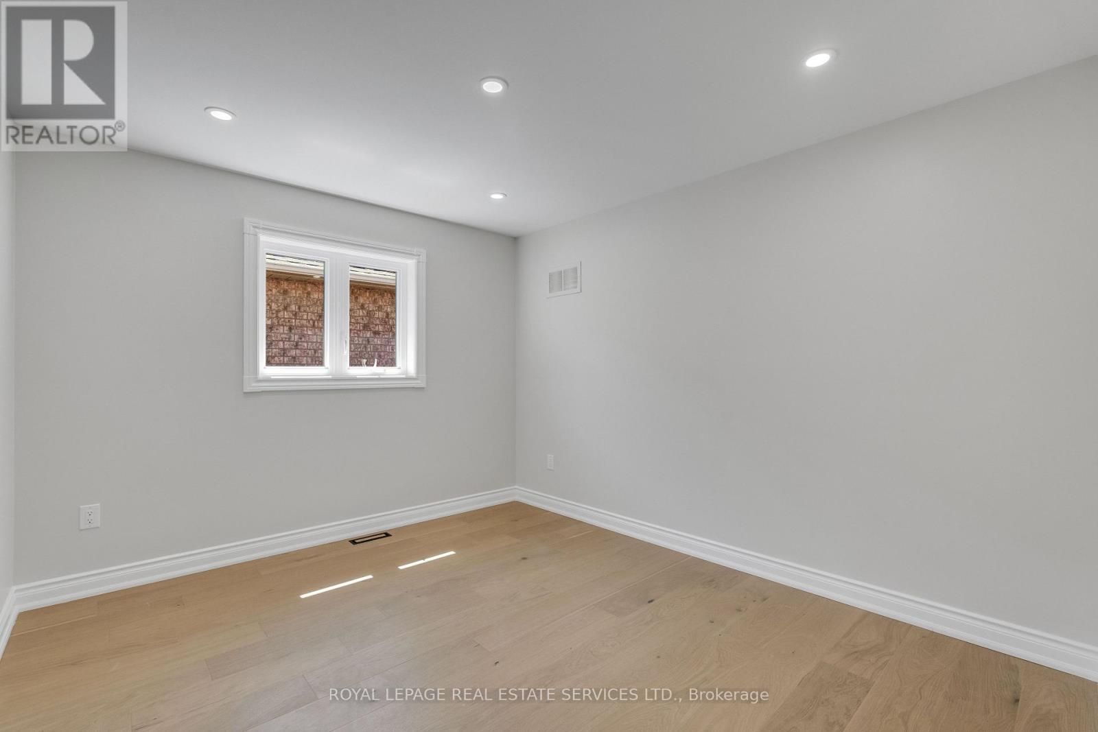 Second Bedroom - 3955 Foxwood Avenue, Mississauga, ON - Indoor Photo Showing Other Room