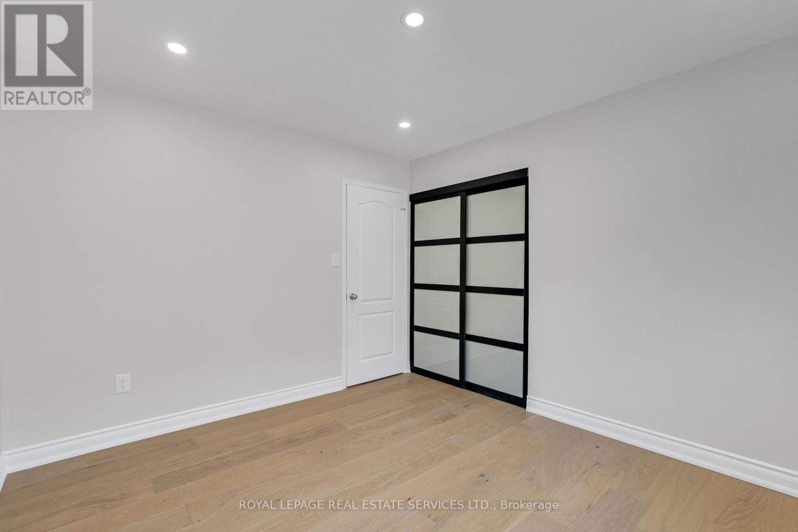 Second Bedroom - 3955 Foxwood Avenue, Mississauga, ON - Indoor Photo Showing Other Room