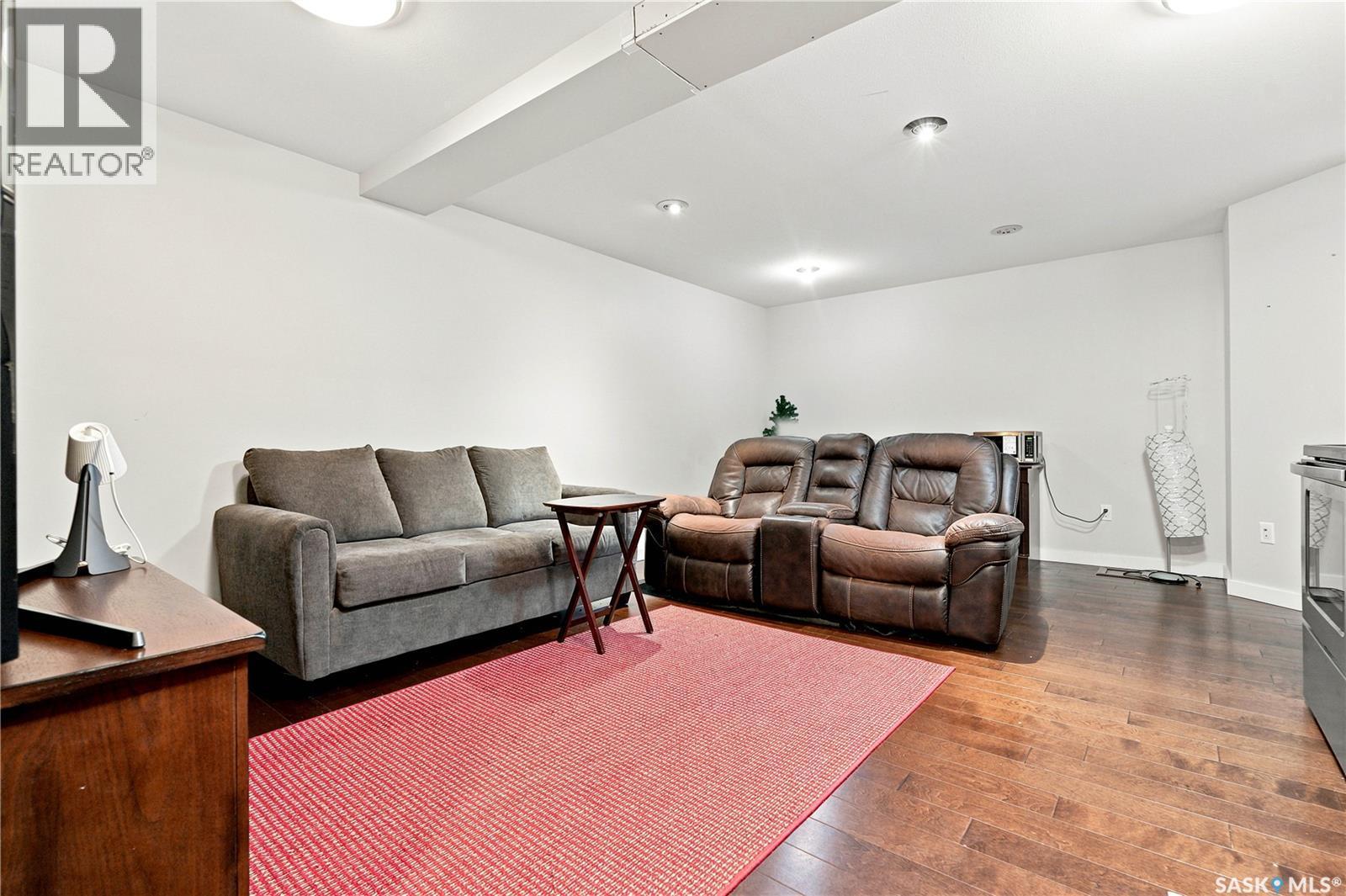 151 Tweed Lane, Saskatoon, SK - Indoor Photo Showing Living Room