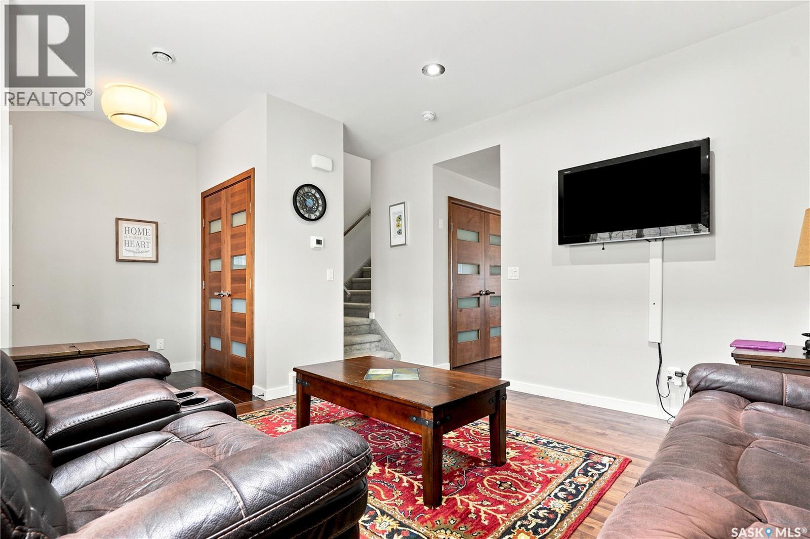 151 Tweed Lane, Saskatoon, SK - Indoor Photo Showing Living Room