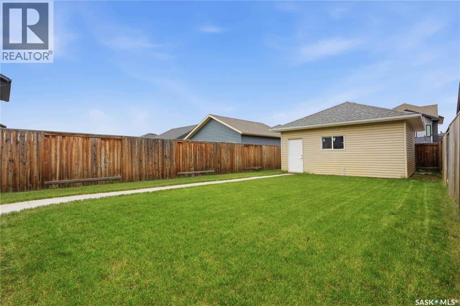151 Tweed Lane, Saskatoon, SK - Outdoor