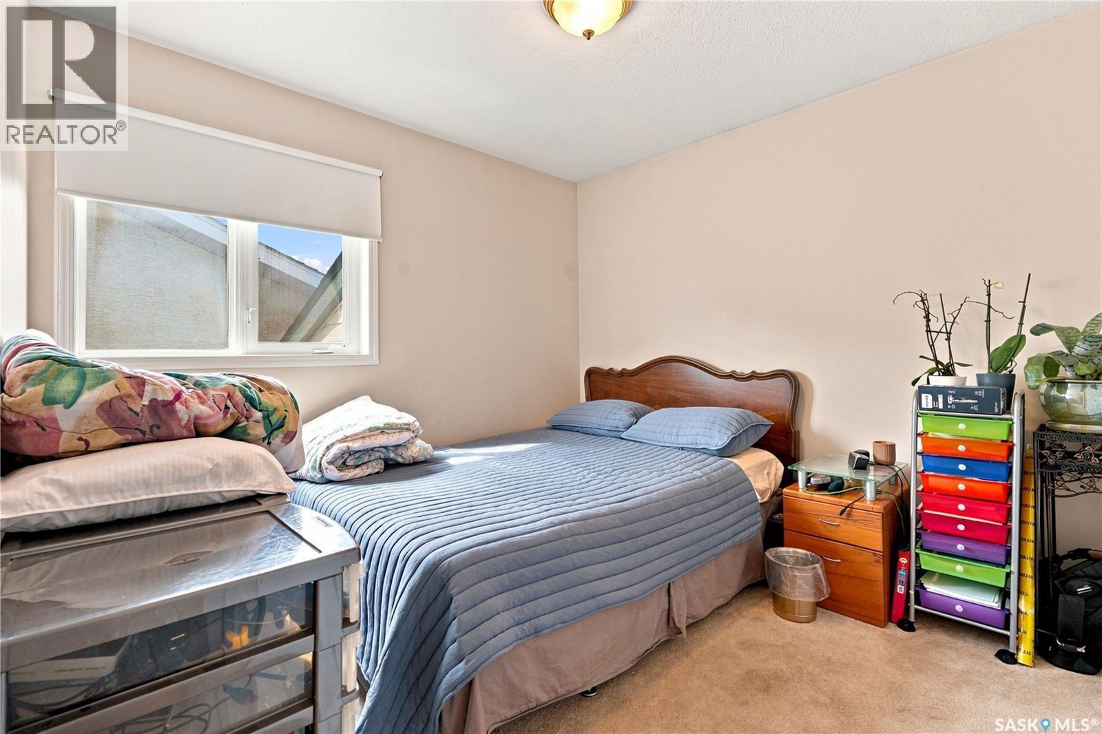 518 Peterson Crescent, Saskatoon, SK - Indoor Photo Showing Bedroom