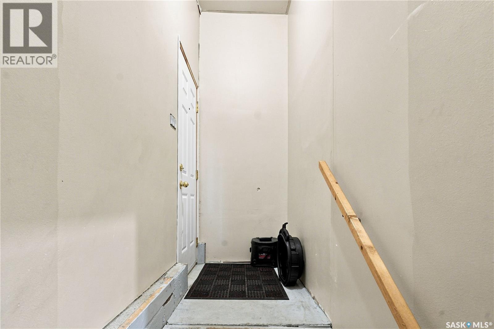 518 Peterson Crescent, Saskatoon, SK - Indoor Photo Showing Other Room