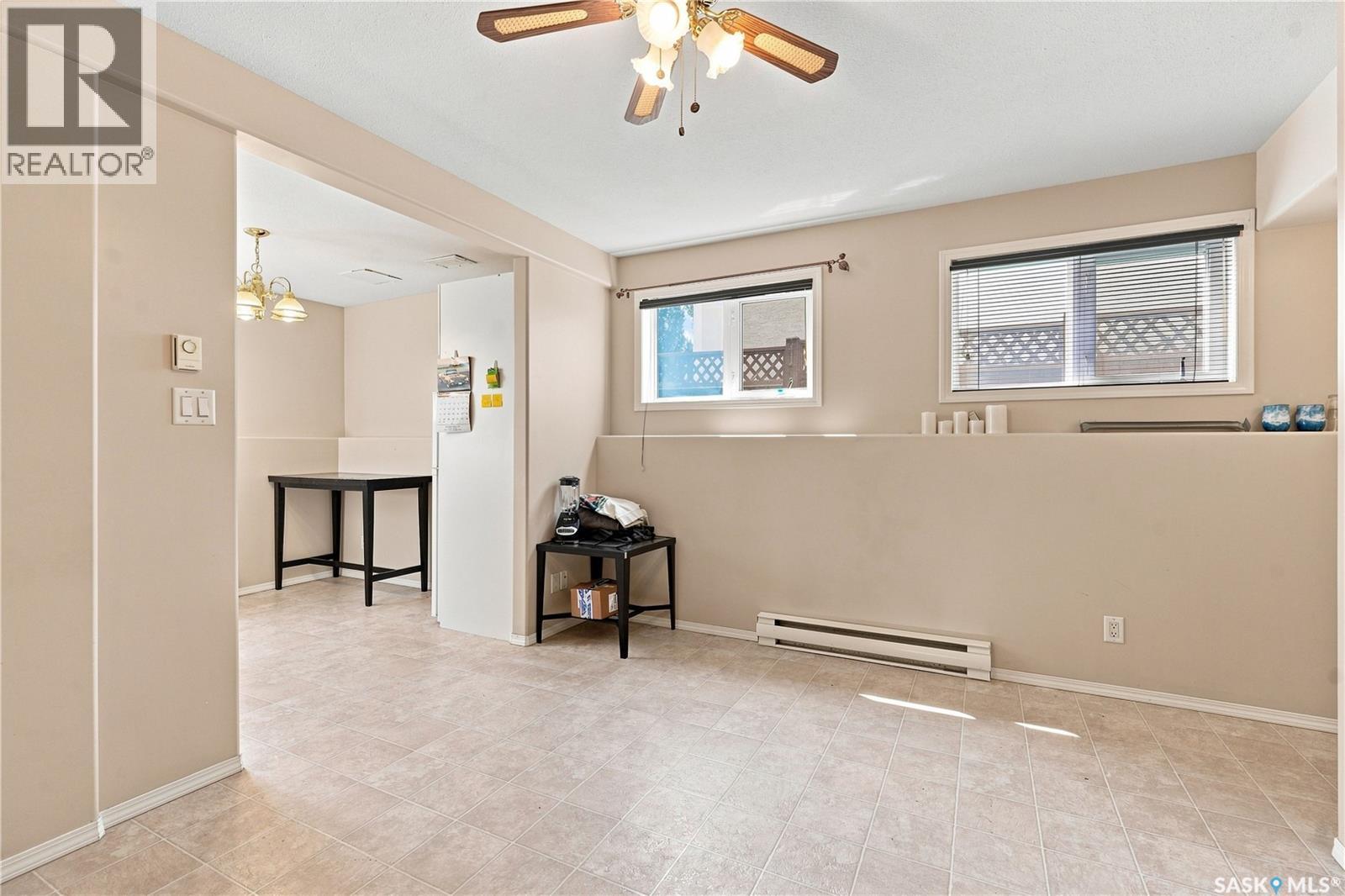 518 Peterson Crescent, Saskatoon, SK - Indoor Photo Showing Other Room