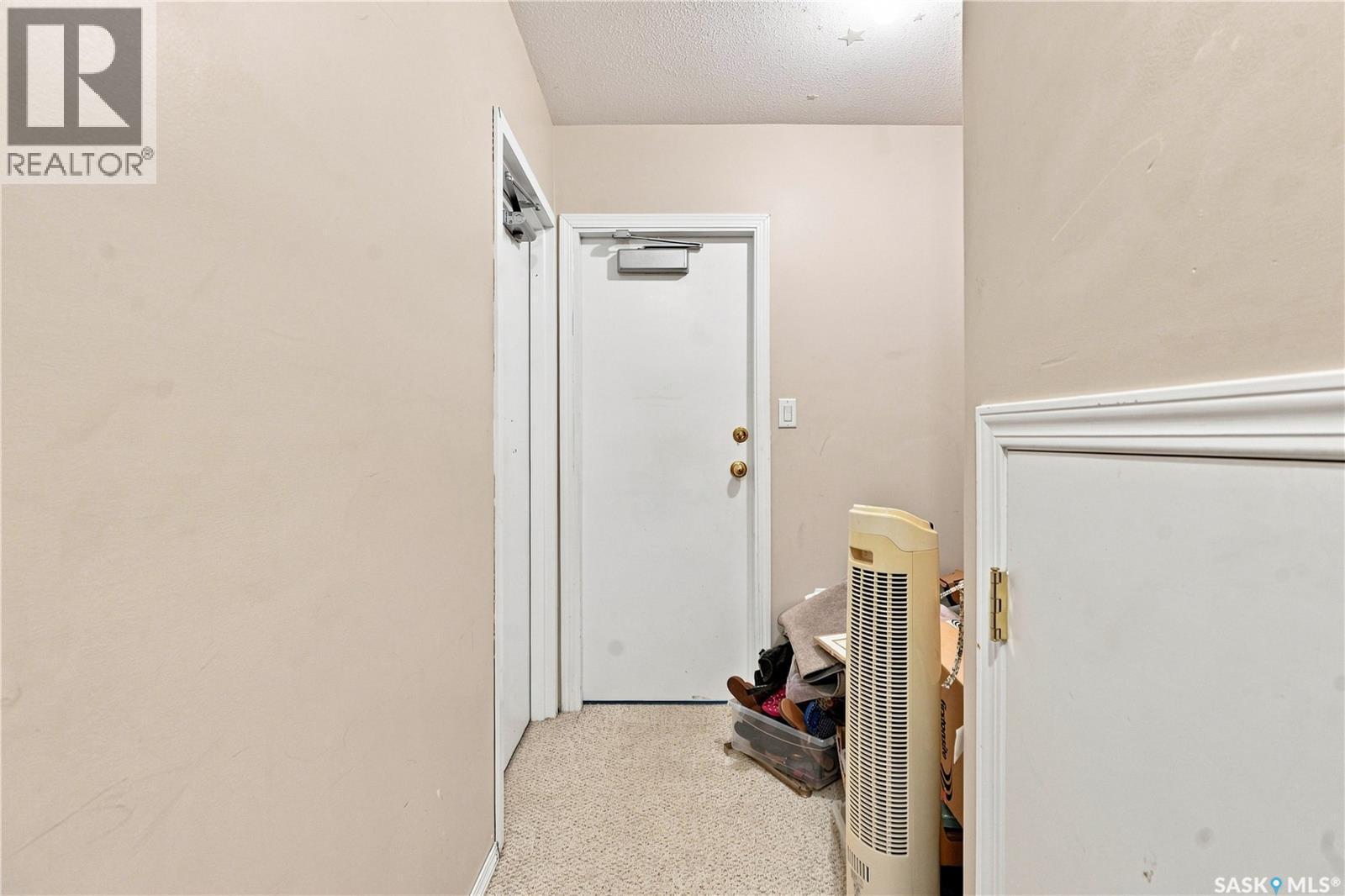 518 Peterson Crescent, Saskatoon, SK - Indoor Photo Showing Other Room