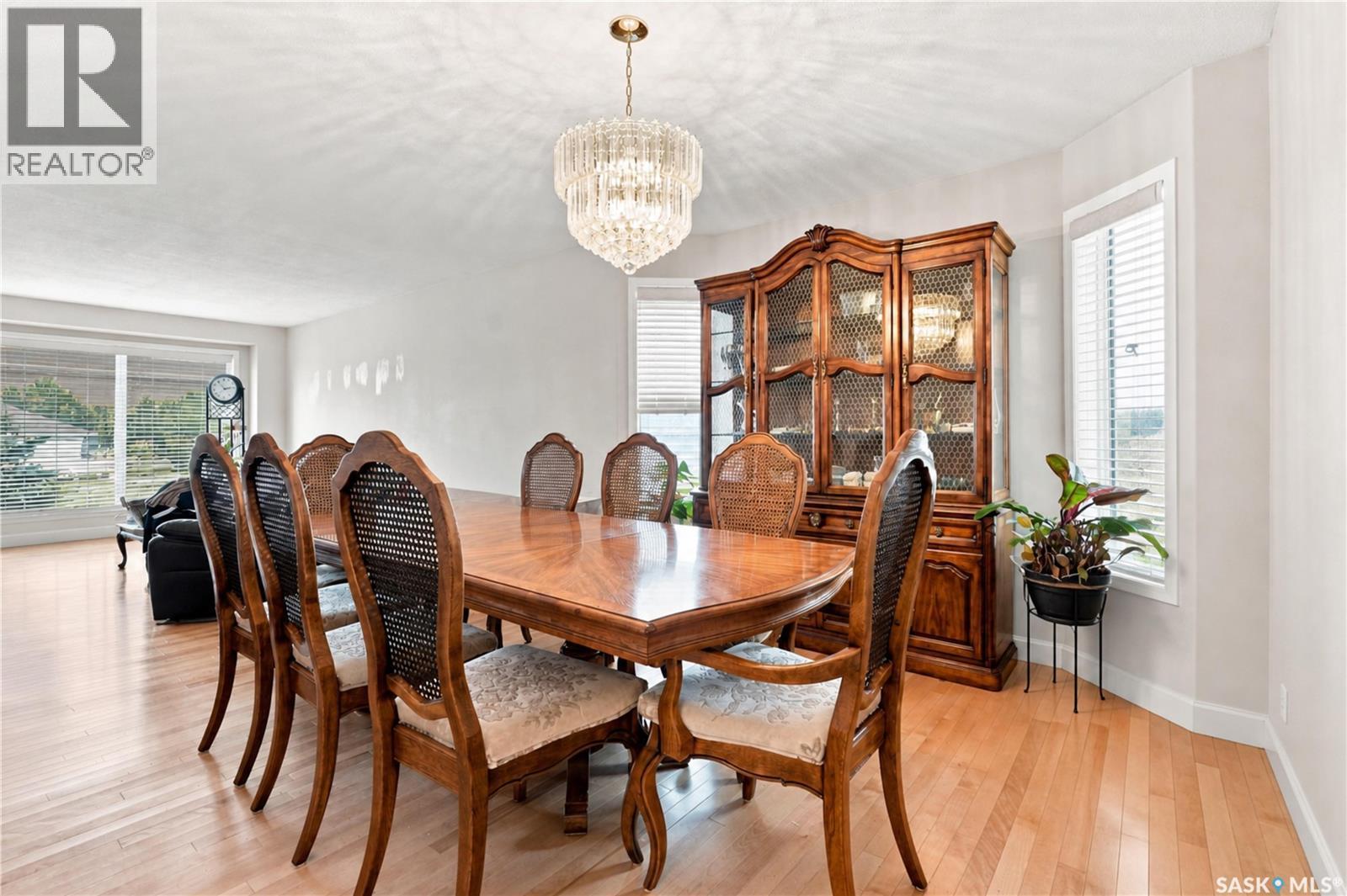 518 Peterson Crescent, Saskatoon, SK - Indoor Photo Showing Dining Room
