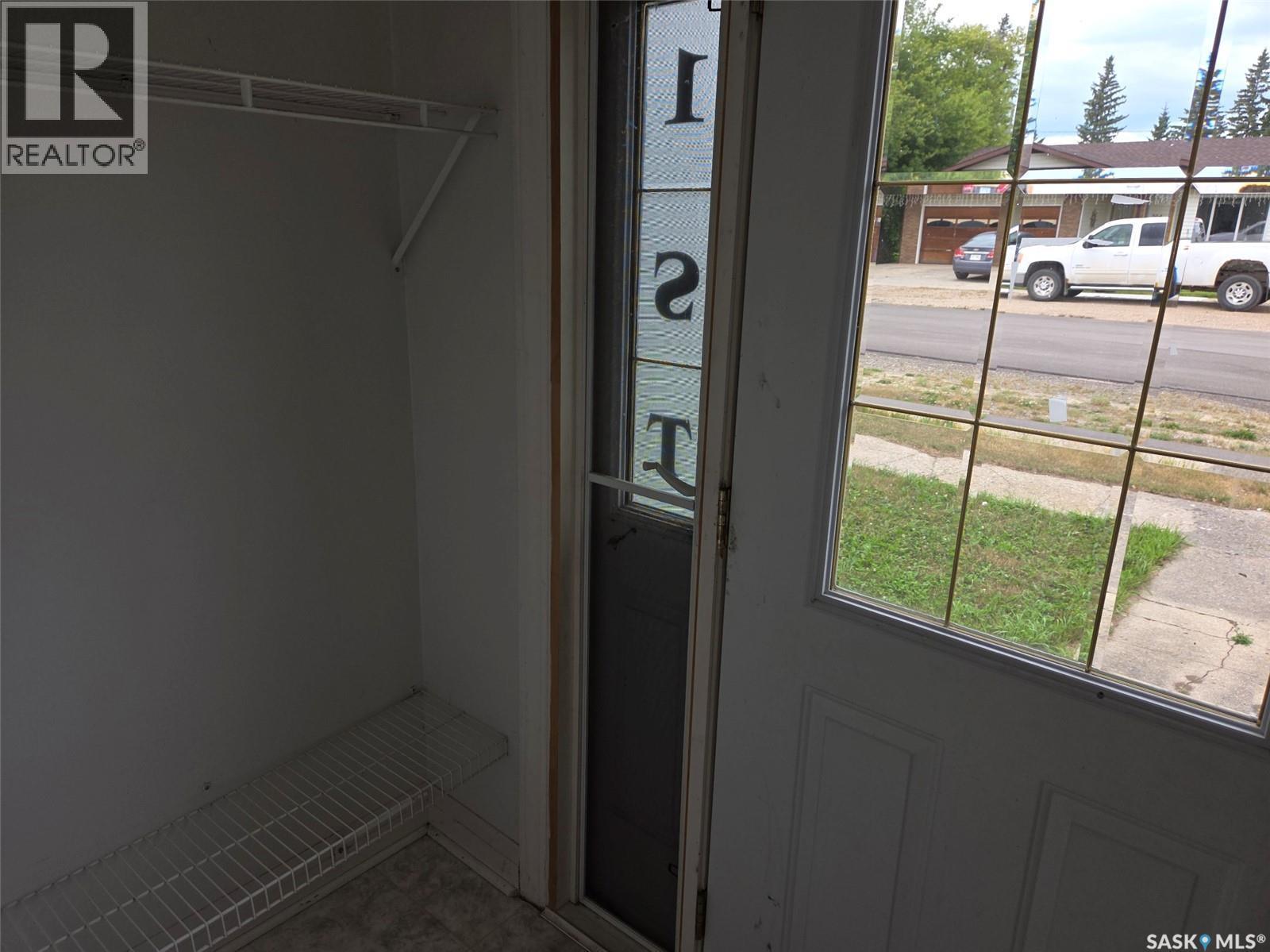 203 1St Street S, Middle Lake, SK - Indoor Photo Showing Other Room