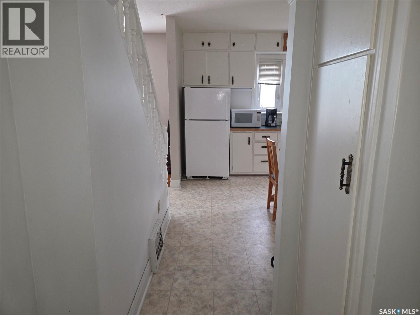 203 1St Street S, Middle Lake, SK - Indoor Photo Showing Other Room