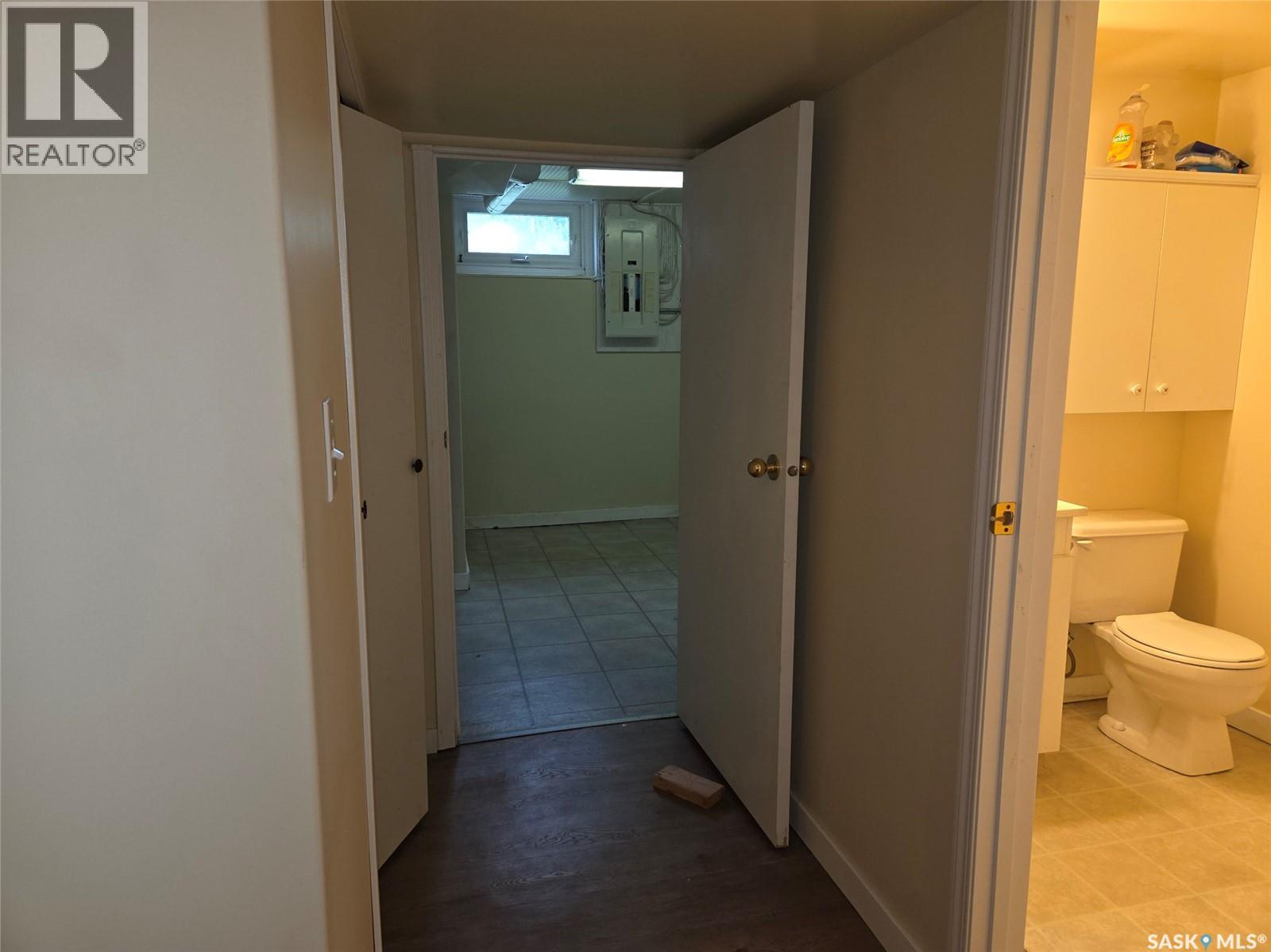 203 1St Street S, Middle Lake, SK - Indoor Photo Showing Bathroom