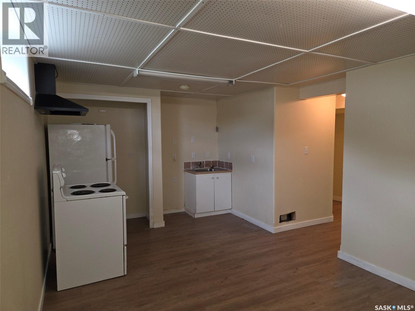 203 1St Street S, Middle Lake, SK - Indoor