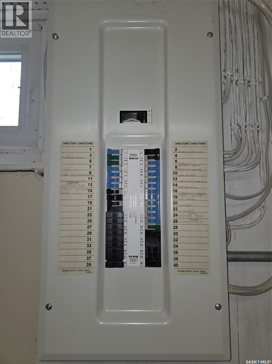 203 1St Street S, Middle Lake, SK - Indoor