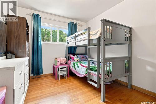 2401 Dufferin Avenue, Saskatoon, SK - Indoor Photo Showing Bedroom