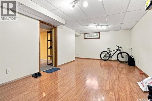 2401 Dufferin Avenue, Saskatoon, SK - Indoor