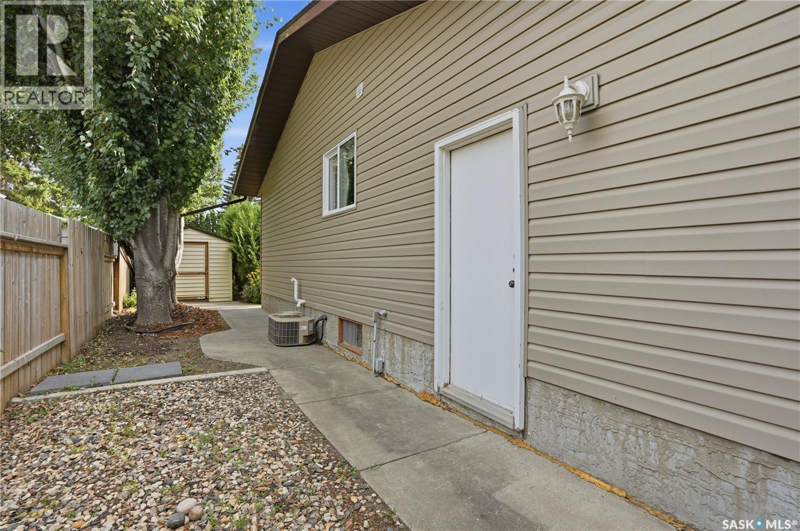 619 Addie Crescent, Saskatoon, SK - Outdoor With Exterior