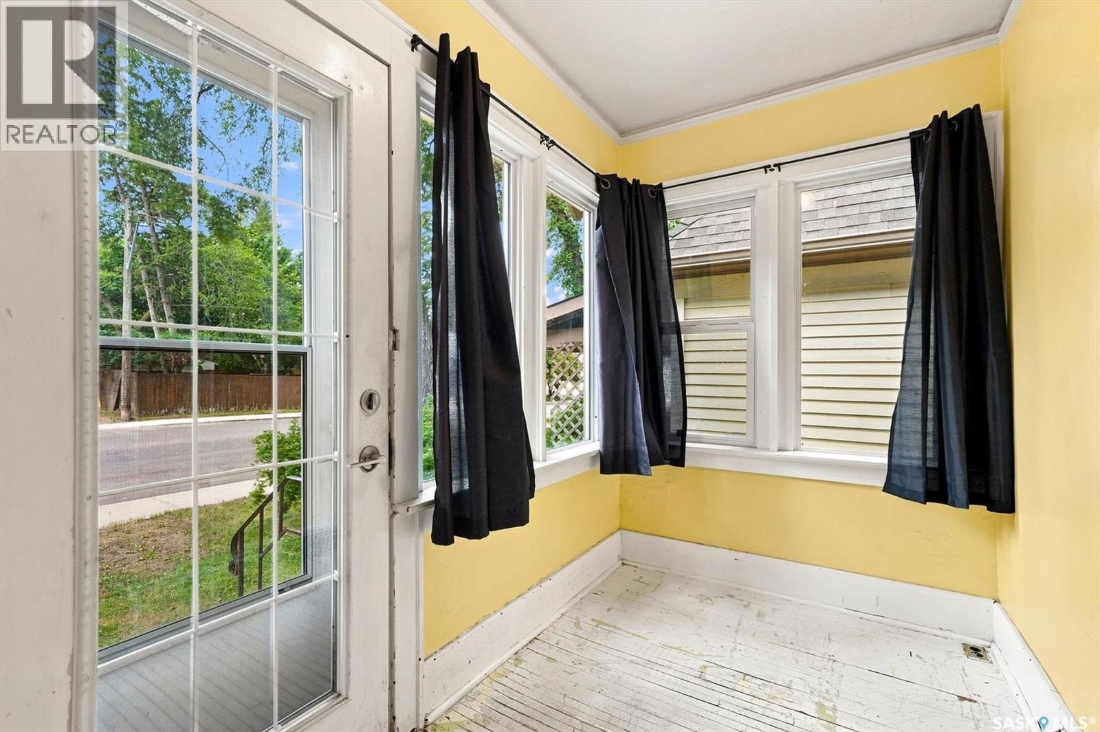 111 9Th Street E, Saskatoon, SK - Indoor Photo Showing Other Room
