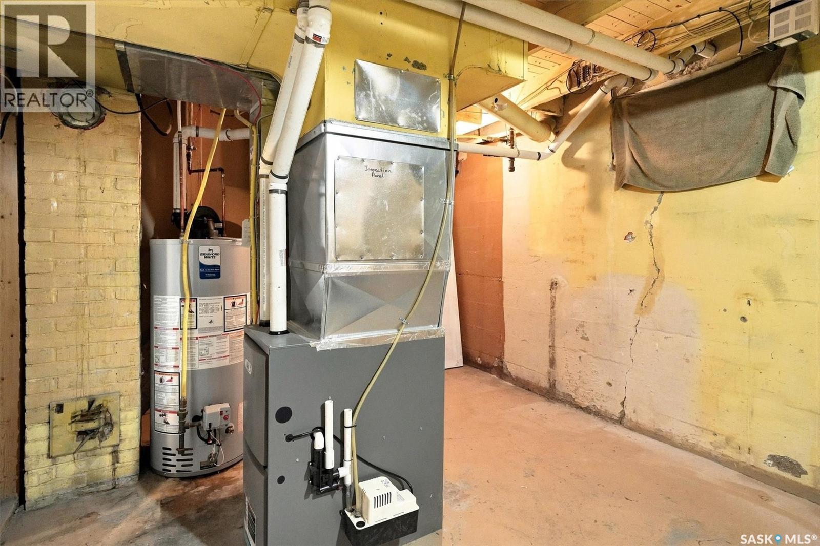 111 9Th Street E, Saskatoon, SK - Indoor Photo Showing Basement
