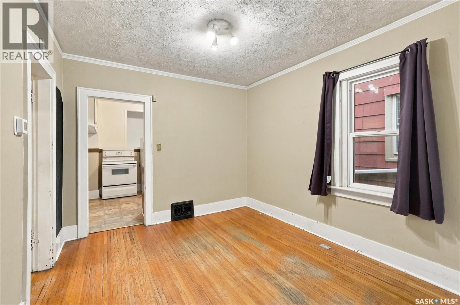 111 9Th Street E, Saskatoon, SK - Indoor Photo Showing Other Room