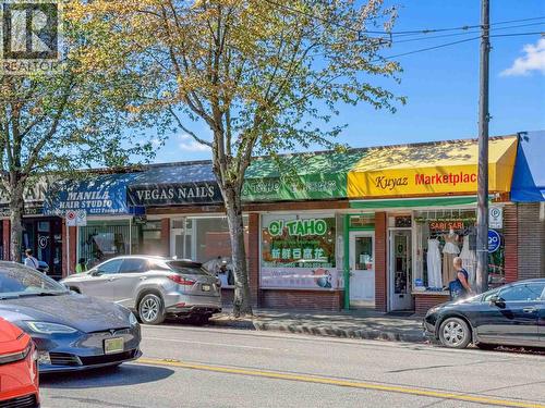 4221 Fraser Street, Vancouver, BC 