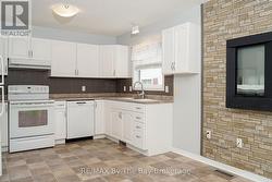 Eat in kitchen - 