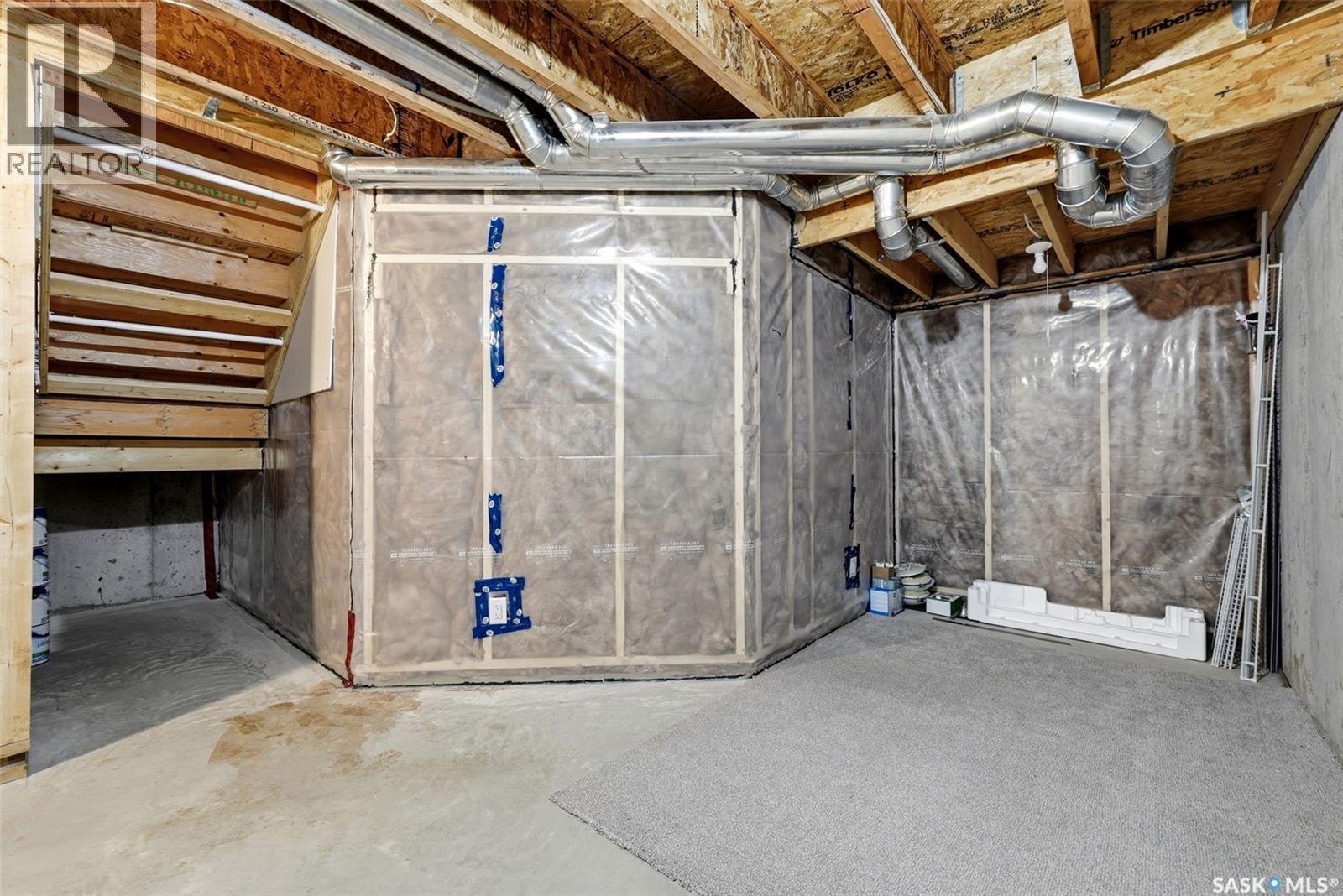 20 5301 Beacon Drive, Regina, SK - Indoor Photo Showing Basement