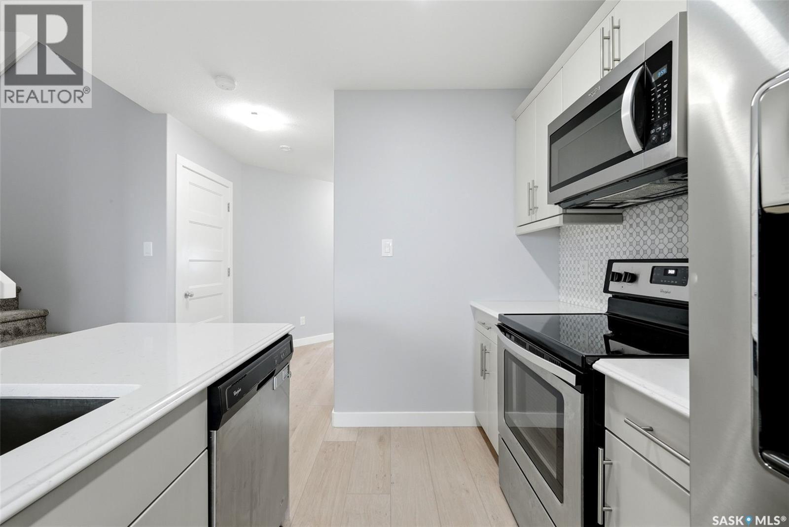 20 5301 Beacon Drive, Regina, SK - Indoor Photo Showing Kitchen
