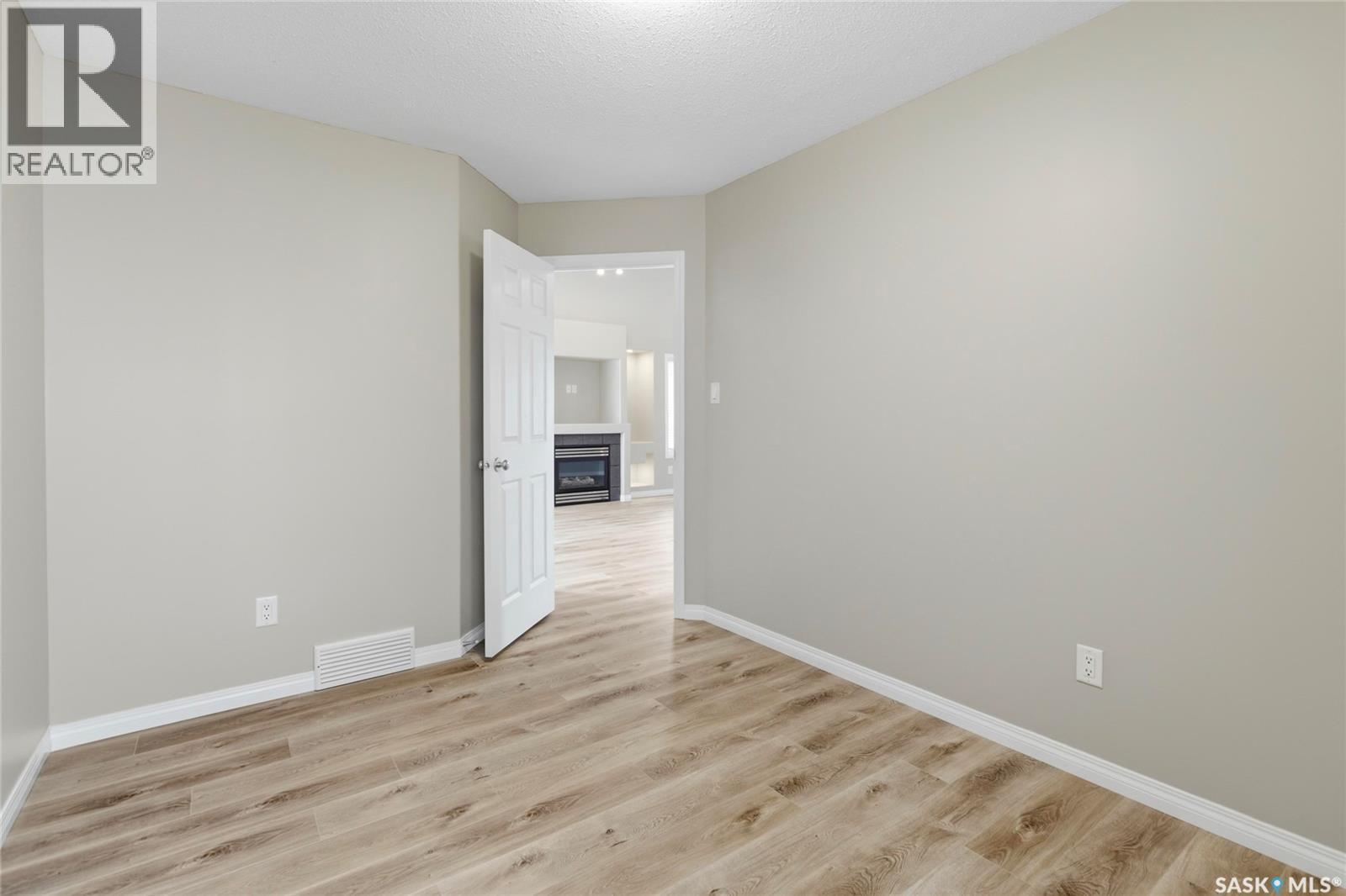 7323 Maple View Crescent, Regina, SK - Indoor Photo Showing Other Room