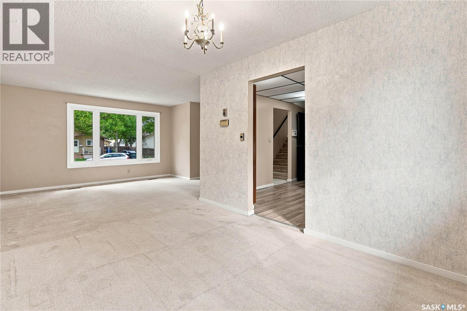 347 Trudelle Crescent, Regina, SK - Indoor