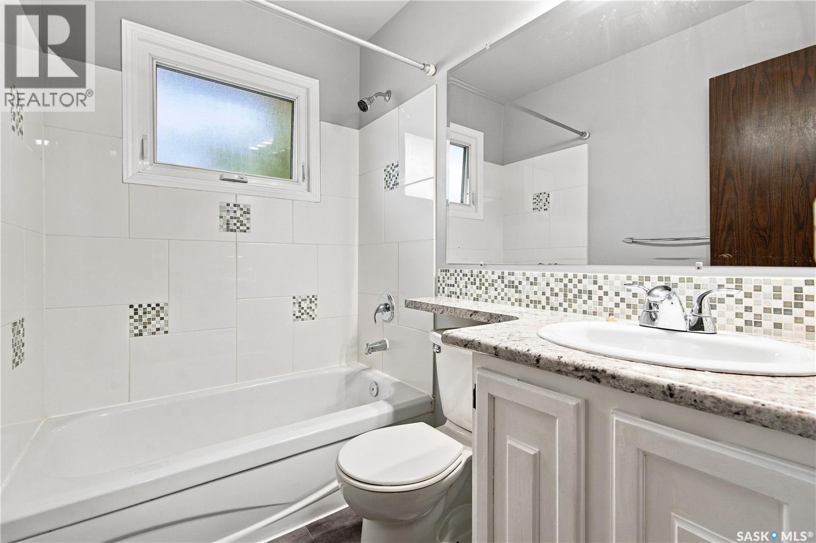 347 Trudelle Crescent, Regina, SK - Indoor Photo Showing Bathroom